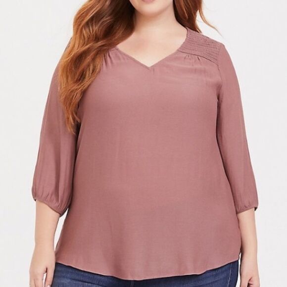 Torrid Smocked Crepe Top Size 0X - Picture 1 of 4